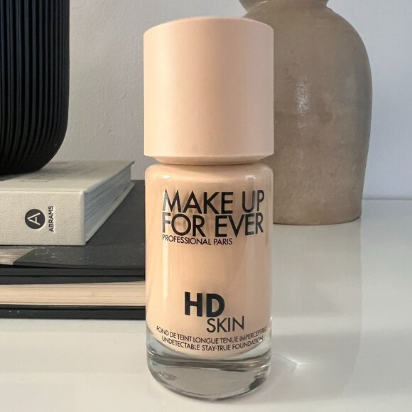Make Up For Ever HD Skin Foundation in 1N06 (Y218) - Unused - Picture 1 of 4